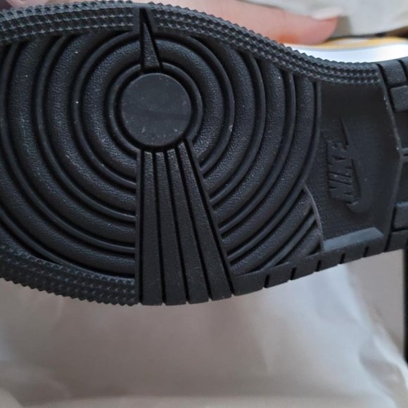 Air Jordan Mid GS - Brand New  Size 7Y - Picture 9 of 13